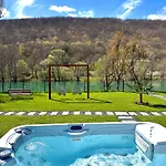 Aqua Concept Villa
